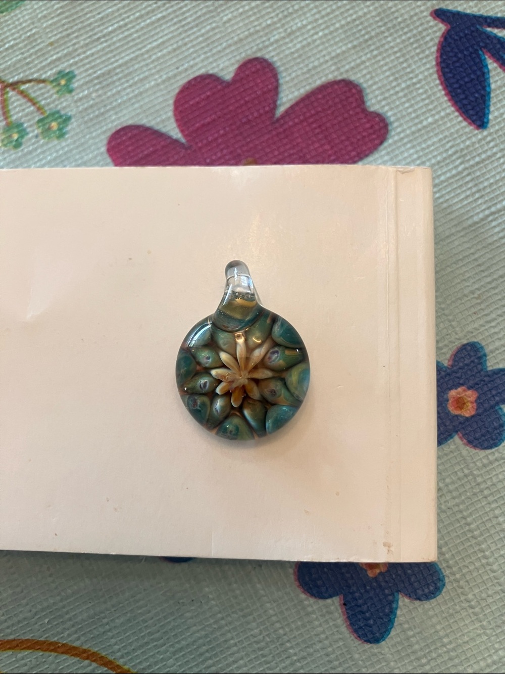 Murano Teal and Gold Floral Round Glass Pendant Necklace hand-blown design - Picture 3 of 6